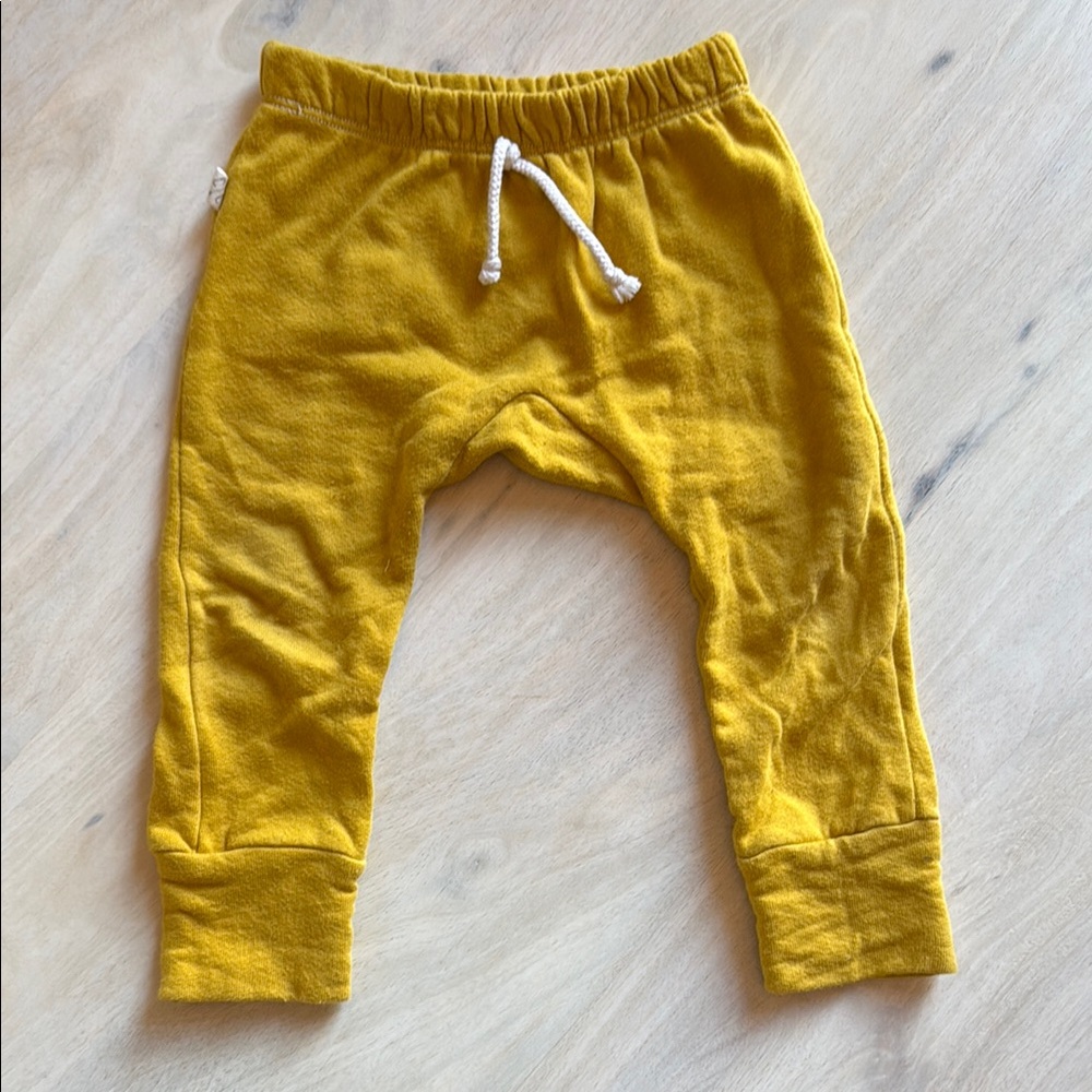 VGUC CHILDHOODS CLOTHING GUSSET Pants SZ 18-24 mustard yellow